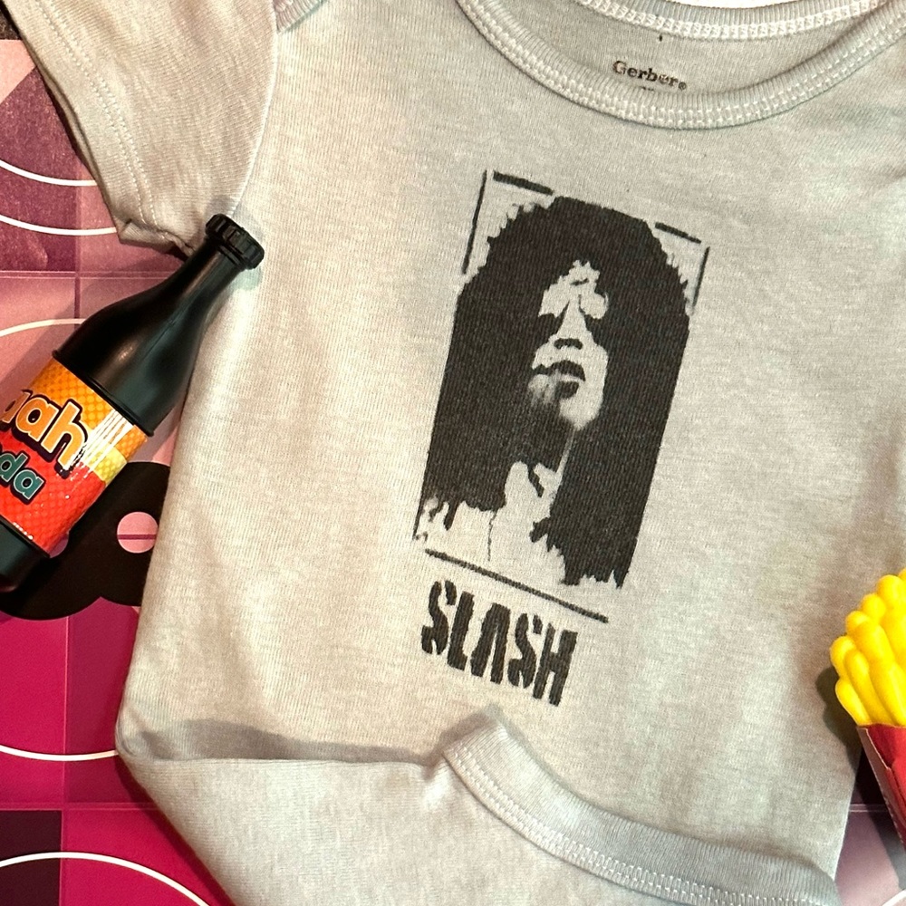 ⚡️SLASH Rockin’ baby onesies graphics 24M